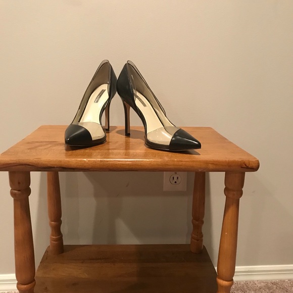 Heels - Picture 2 of 4